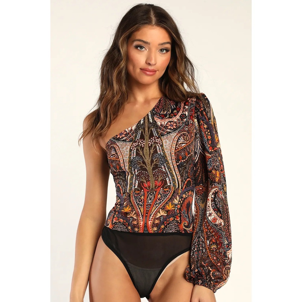 NWT Lulus Womens Mesmerizing Sight Paisley Print One Shoulder Bodysuit Size S - Picture 1 of 15